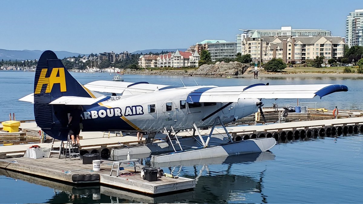 veryboeing's tweet photo. Harbour Air #DHC3T #CGLCP CYWH https://t.co/bVB7CmNOFI