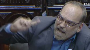 Tewhok's tweet photo. #URGENTE
Argentina, 127 municipios estudian declarar persona No Grata al diputado Fernando Iglesias por sus dichos misóginos al referirse a la actriz Florencia Peña.
#NextPress https://t.co/Jadsa7KJzQ