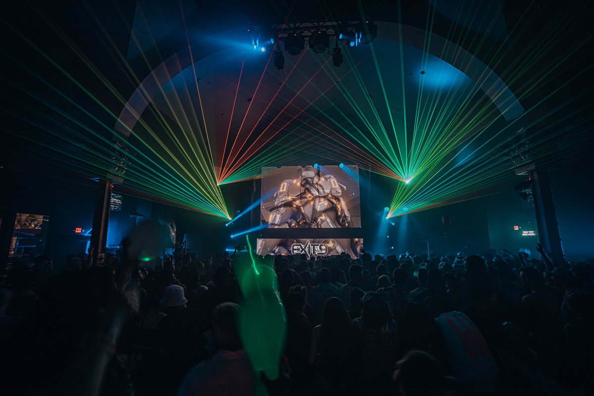 noneothervisual's tweet image. Photo dump from the last 4 shows I shot 📸 … IG saw them first btw - Instagram.com/noneothervisua… #noneothervisuals #concertphotographer