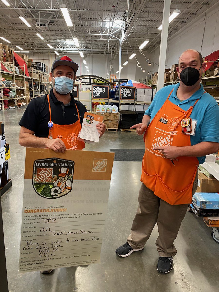 JP GETing some recognition for great customer service #recognitionisabigdeal at 1832 <a href="/JarrodFarmer4/">Jarrod Farmer</a> <a href="/idrissi_mary/">mary el idrissi</a> @Jerry_Smith_Jr <a href="/Kevin_c_lam1111/">Kevin Lam</a>