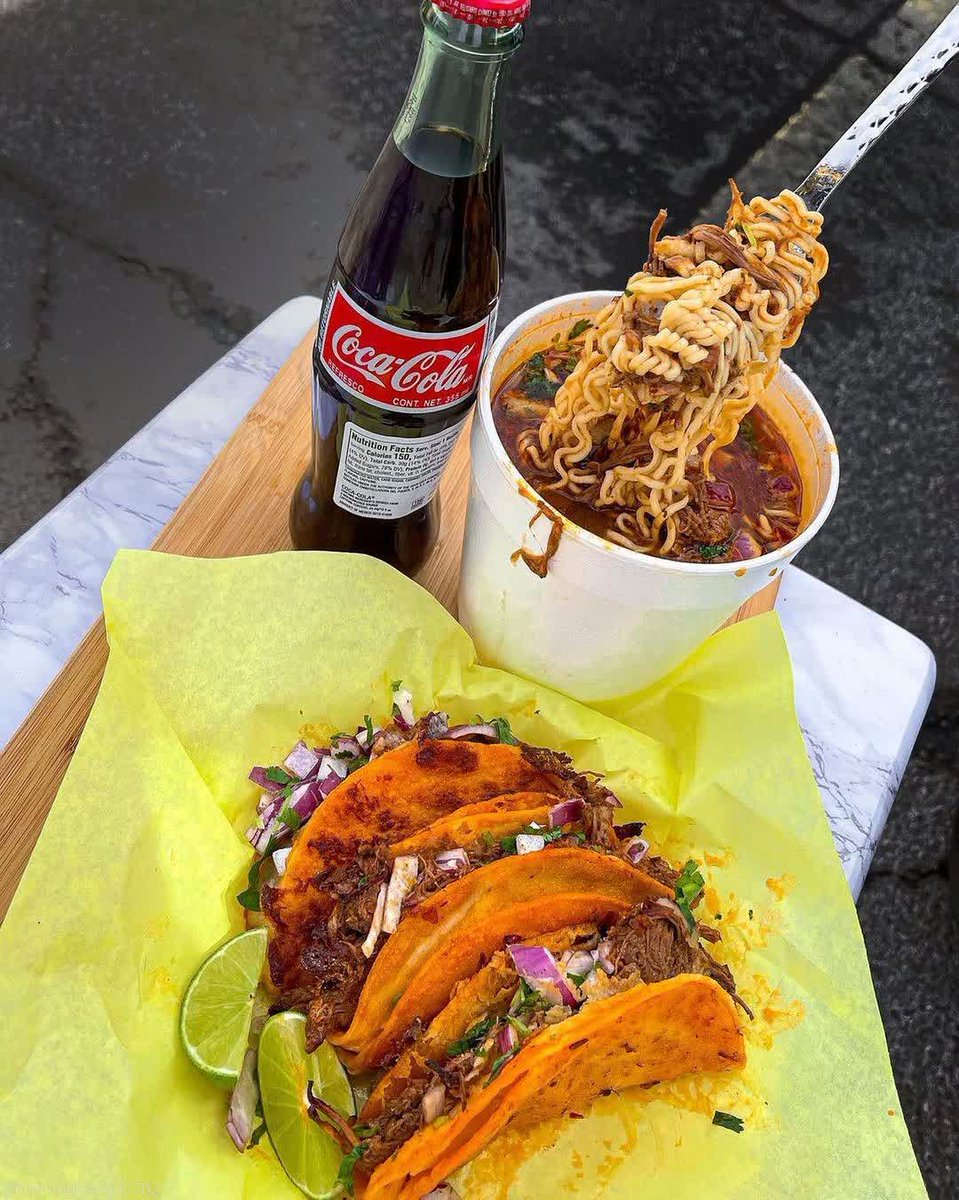 Mojojo_NY's tweet image. Taco Tuesday Heaven 😋