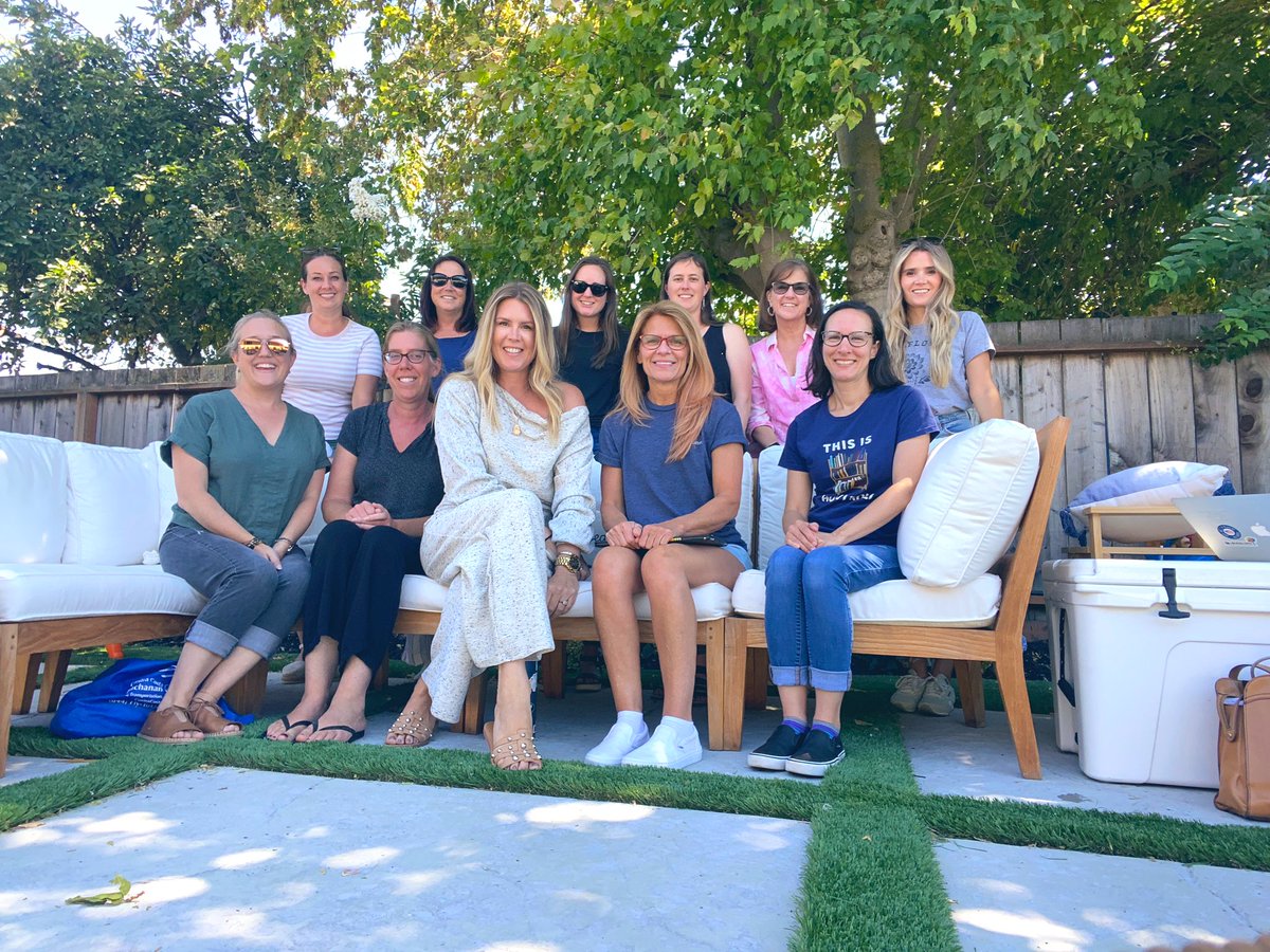 LCMSLib's tweet image. And just like that, WE’RE BACK! So much love for this crew! Collaboration and inspiration station ❤️ #SRVUSD #SRVLibraryLove #LCMS #SecondaryTeacherLibrarian #TL4ever