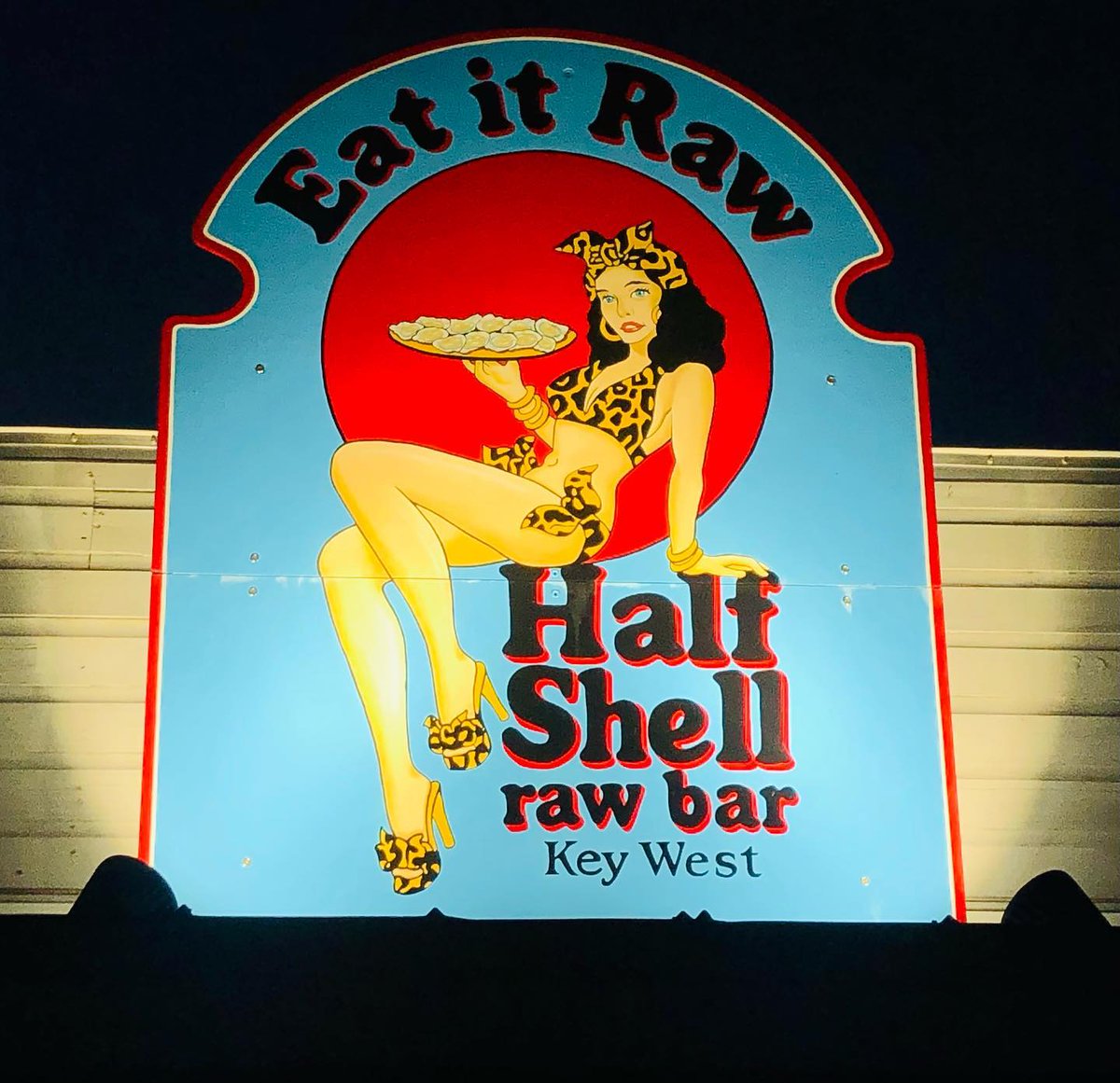 PartyInKeyWest's tweet photo. One of our favorite places to eat! Can't beat their oysters! #keywest #halfshellrawbar #oysters
More: https://t.co/QtRb8xssq5
Follow us: @PartyInKeyWest
Hashtag us: #PartyInKeyWest #PKW #KeyWestParty https://t.co/RUGoHH6AxZ