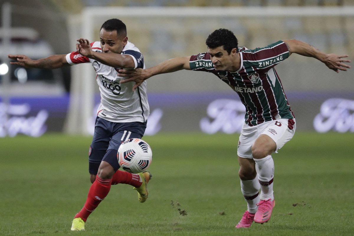 golazotropical1's tweet photo. Se amplia la diferencia
Entretiempo
#Fuminense 1
23m. #Fred de penal
#CerroPorteño 0
#copalibertadores2021
Revancha del 0-2 de #Flu en #LaNuevaOlla
Global 3-0 https://t.co/2SPoeF536s
