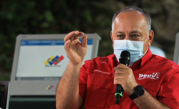 luiscarrillo66's tweet photo. Este #5Ago culminará la campaña para las Elecciones Primarias Abiertas del @PartidoPSUV  https://t.co/YfJeU6irgQ

#TricolorBolivariano 

#EpaPsuv2021 https://t.co/WZN15qjzAJ
