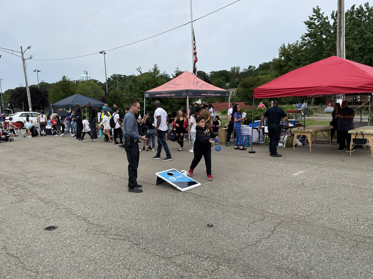 Kevin Munyasya (@kevinmunyasya) on Twitter photo National Night Out Spring Valley, NY <a href="/Carlossilva_86/">Carlos Silva</a> <a href="/marcellobenny/">Benjamin Marcello</a> <a href="/TrishaTCostanza/">Trisha Torres Costanza</a> <a href="/judy_cavalieri/">Judy Cavalieri</a> <a href="/0kaylarodriguez/">Kayla Rodriguez</a> #FirstNet #Signature #ATTScarsdale National Night Out Spring Valley, NY <a href="/Carlossilva_86/">Carlos Silva</a> <a href="/marcellobenny/">Benjamin Marcello</a> <a href="/TrishaTCostanza/">Trisha Torres Costanza</a> <a href="/judy_cavalieri/">Judy Cavalieri</a> <a href="/0kaylarodriguez/">Kayla Rodriguez</a> #FirstNet #Signature #ATTScarsdale