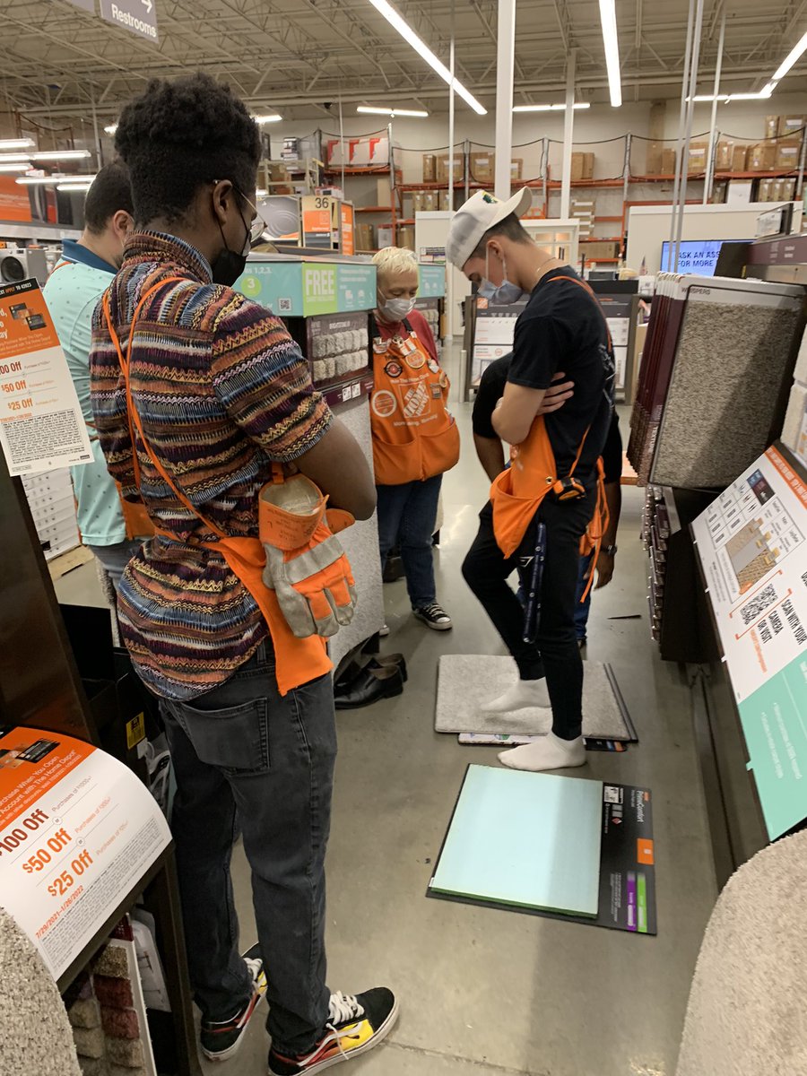 veronica tweet media