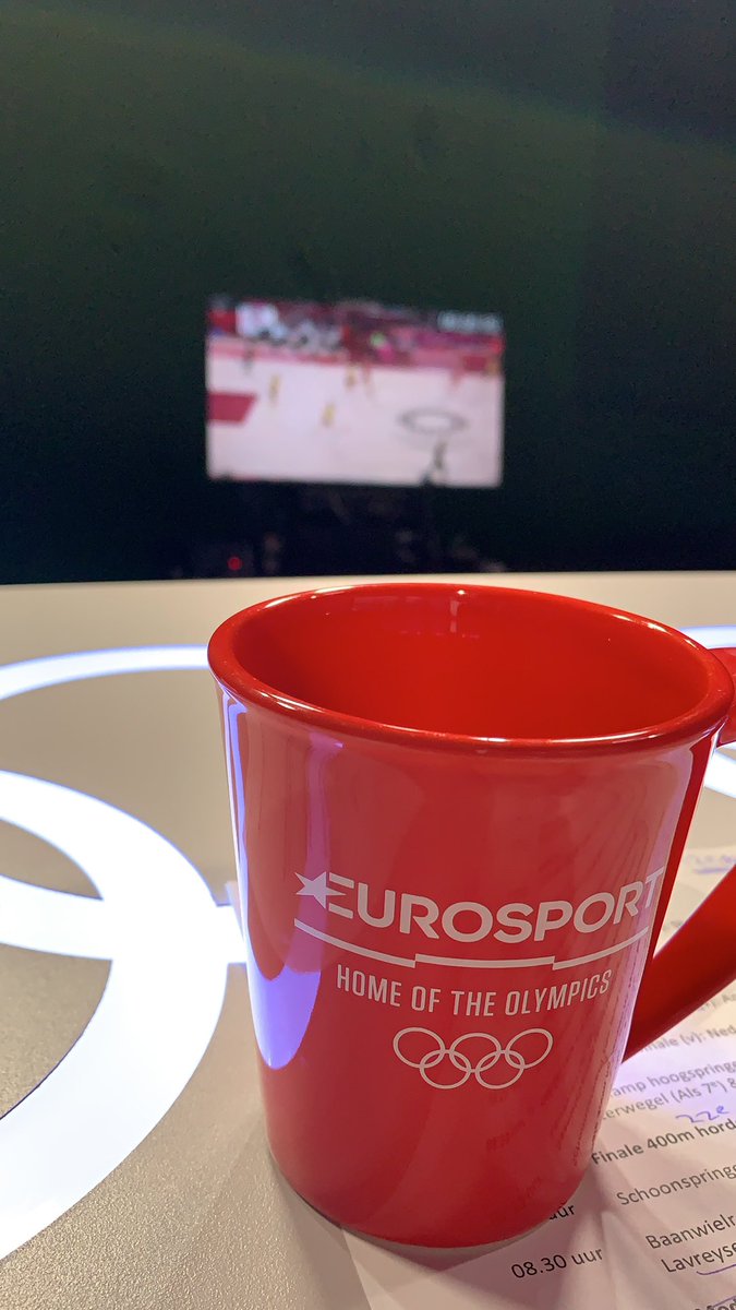 SanderKleikers's tweet photo. Dag 12 is al een tijdje bezig. Op Eurosport zetten we de dag tot nu toe zometeen op een rijtje , kijk je mee met ons schakelprogramma MedalZone, we nemen je overal mee, daar waar de actie gebeurt. #tokyo2020 #Olympics #olympischespelen @discoveryplus @Eurosport_NL https://t.co/dGSxRjO10k
