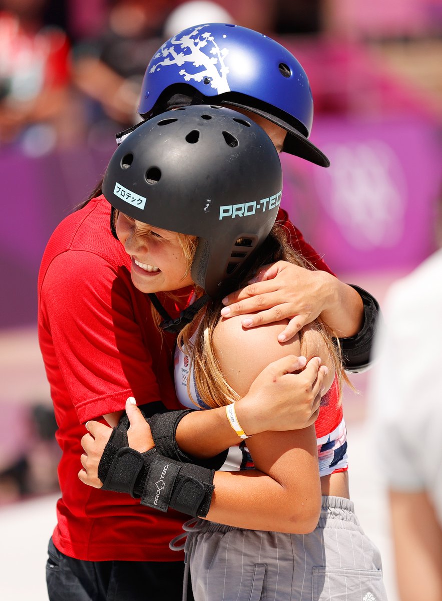 TeamGB's tweet photo. The Olympic spirit 🤗

#TeamGB #Tokyo2020 https://t.co/Ibp4umd8kh