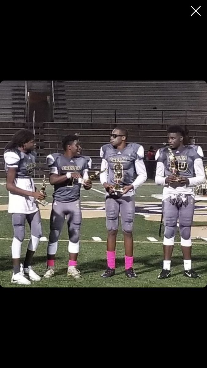Samsonisrael14's tweet photo. Missing you my boy💙 #LLty55🕊 @DCAthletics1 @DCTIGERS_FB https://t.co/uCluAJM2NA