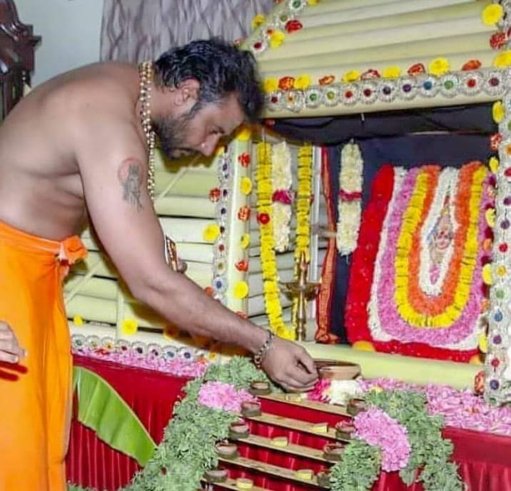 DBossFansGubbi's tweet photo. ಸ್ವಾಮಿಯೇ ಶರಣಂ ಅಯ್ಯಪ್ಪ 🙏 #DBoss #D55 #RVMN #DBossFansGubbi @dasadarshan https://t.co/lr9ZFX3VDu