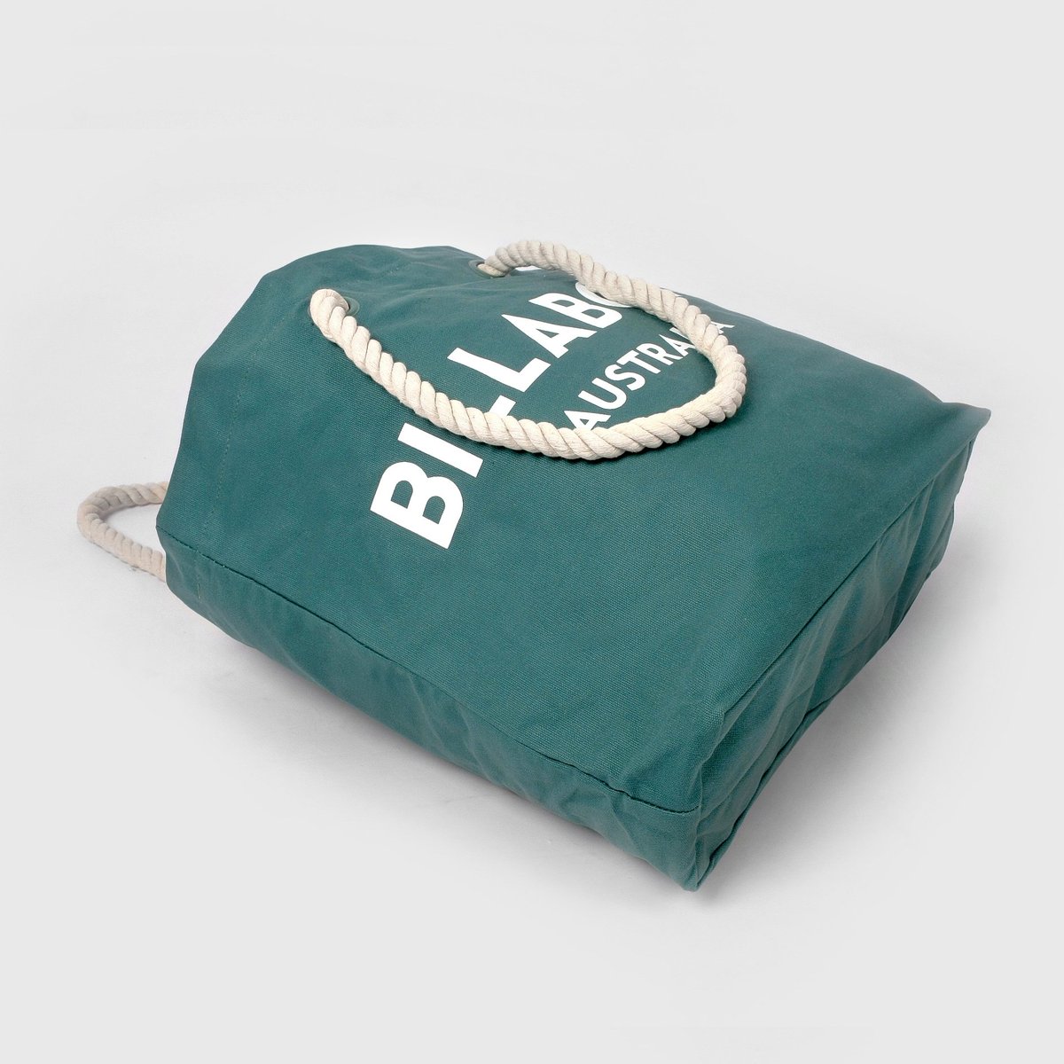 Billabong Diskon 40% check shopee.co.id/Distronesia_