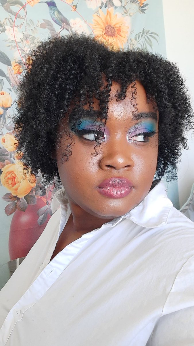 jazzsingsthings's tweet photo. Truly the hottest I've been to date and this lewk was WASTED on work UGH #whatalook #whoisshe https://t.co/mlP78HYBUd