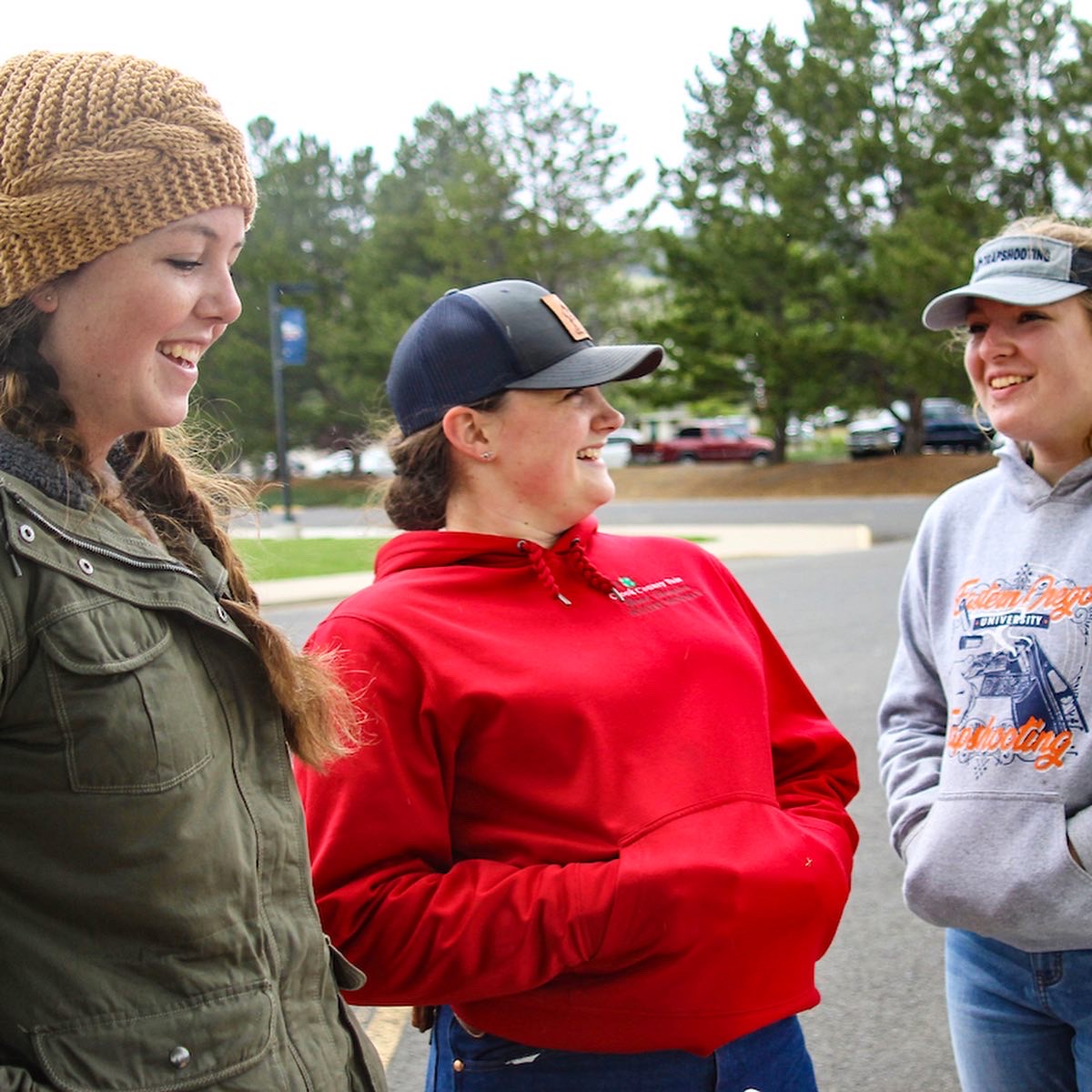 eoumountaineers's tweet image. Can&apos;t wait for more fun times on campus!! 😎 
#ruraluniversity #fall2021 #inpersonclasses

💙💛#EasternEdge #smallcampus #accessforall #studentsuccess #notjustanumber
