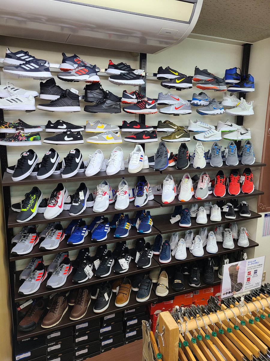 大きいサイズの店 ビッグエムワン 北名古屋西春店 على تويتر Adidas Nike Mizuno スニーカー ランニングシューズ カジュアルシューズ 大きいサイズの靴 28センチから最大32センチまで 今月は靴下 がお買い得 お好きな5足で税込1 100円です