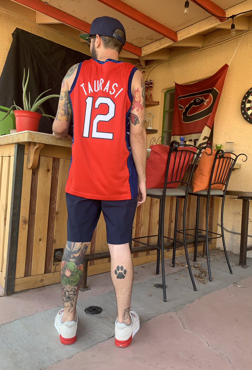 Mr_JustWin's tweet photo. GOAT ๐๐บ๐ธ๐
#teamusa #dreamteam #olympics2021 #vintage #jerseys #concepts #conceptsasics #vintagefashion #buyitnow #shopmystore #asics8ball #champion #asicsgellyte5 #mrgreenfindz #90sfashion #tokyo2020 #thegoat #taurasi #dianataurasi #asicsgellytev #teamusabasketball #ootd #kotd https://t.co/E4JNN0KfyJ