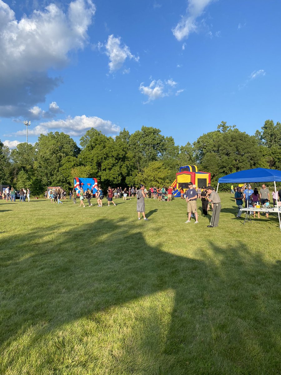 Devante Pennyman (@devantepennyman) on Twitter photo National Night Out with the Spearhead Heritage Park crew! #NightOutWithGLM #MakingWaves ππΎπ <a href="/GreaterLakesMkt/">Greater Lakes Market π</a> National Night Out with the Spearhead Heritage Park crew! #NightOutWithGLM #MakingWaves ππΎπ <a href="/GreaterLakesMkt/">Greater Lakes Market π</a>