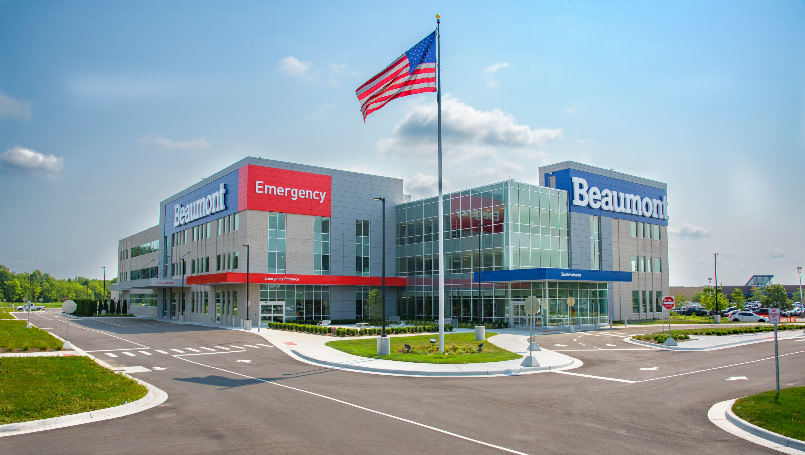 BeaumontHealth's tweet photo. 👋 Macomb County! Beaumont Outpatient Campus - Lenox opens tomorrow: https://t.co/JjRRZVzqoc https://t.co/vHuWM2mI1M