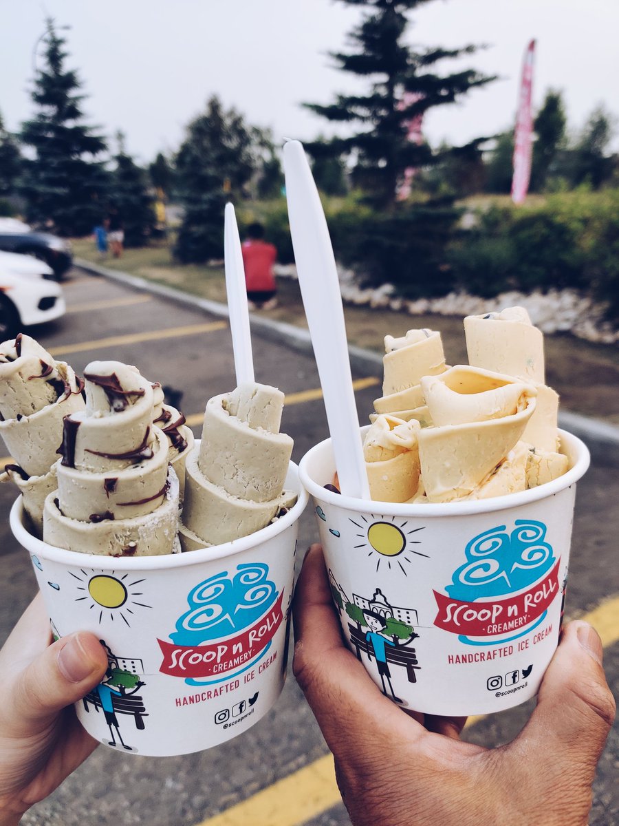 _AndreaMah_'s tweet photo. My favourite part of vacationing is knowing that something is super unhealthy but consuming it anyways 🍦😁 https://t.co/CKPK62VHnI