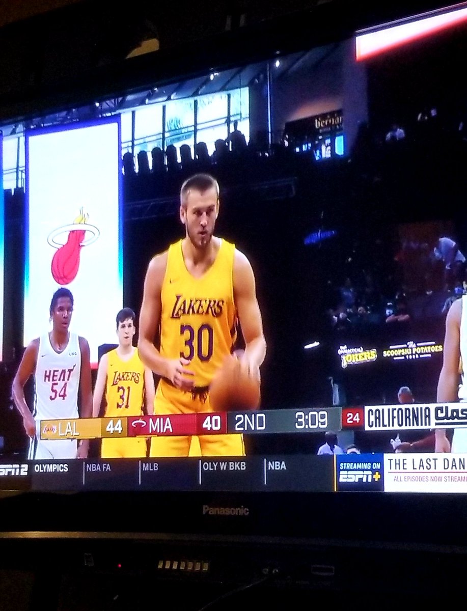 VinnyB_SWX_TV's tweet photo. You can check out Tres Tinkle right now on ESPN2 as his Lakers are playing the Heat in Summer League action. https://t.co/0KbvmJSzqh