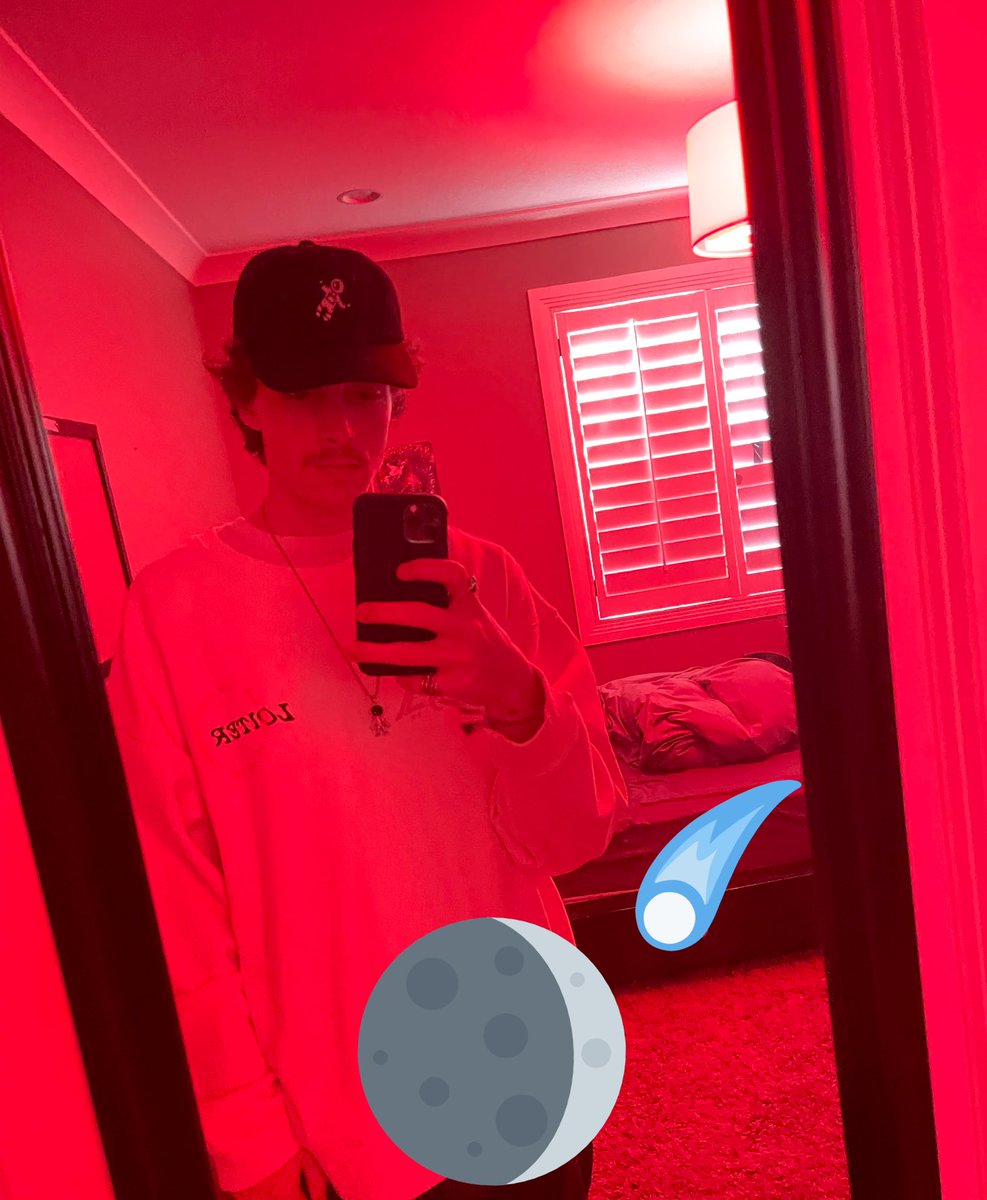 buckvrad's tweet photo. 🧑🏻‍🚀 🪐 https://t.co/OTMUwd9IfQ