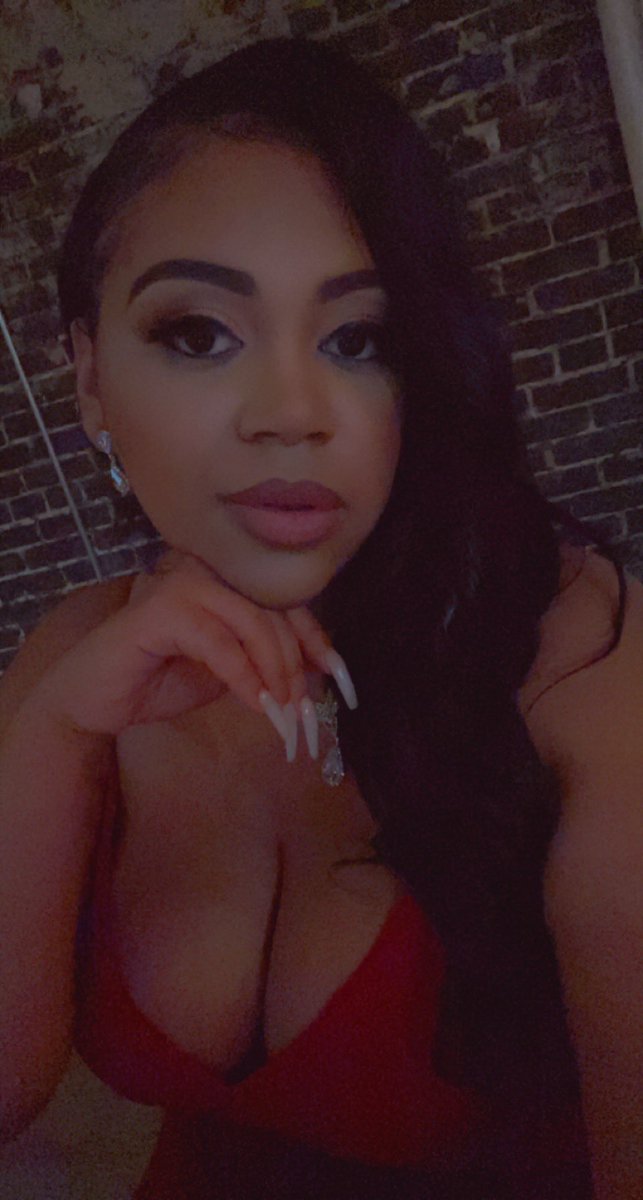 SnickerFyne's tweet image. Y’all missed me orrr