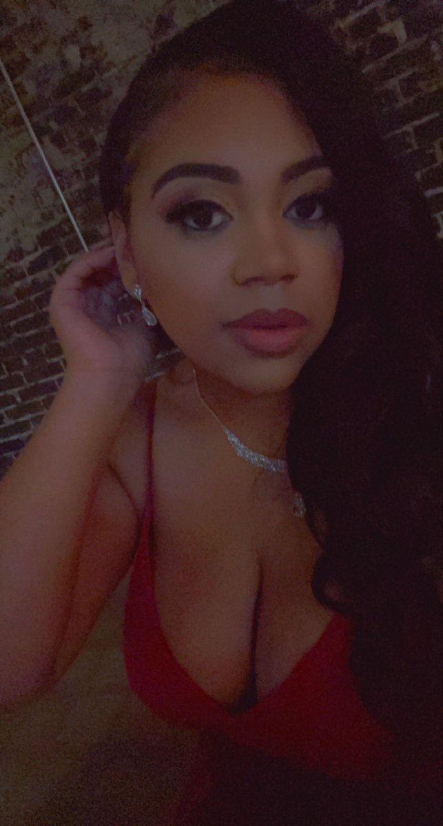 SnickerFyne's tweet image. Y’all missed me orrr