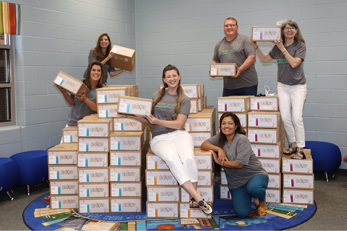Thank you <a href="/NorthPoint/">North Point Community Church</a> for your generous donations of school supplies 📓✏️🖍 for our <a href="/BrandywineES/">Brandywine ES</a> Badgers! 🦡 #backtoschool #loveourcommunity <a href="/DrJeffBearden/">Dr. Jeff Bearden</a> <a href="/FCSchoolsGA/">Forsyth County Schools</a>
