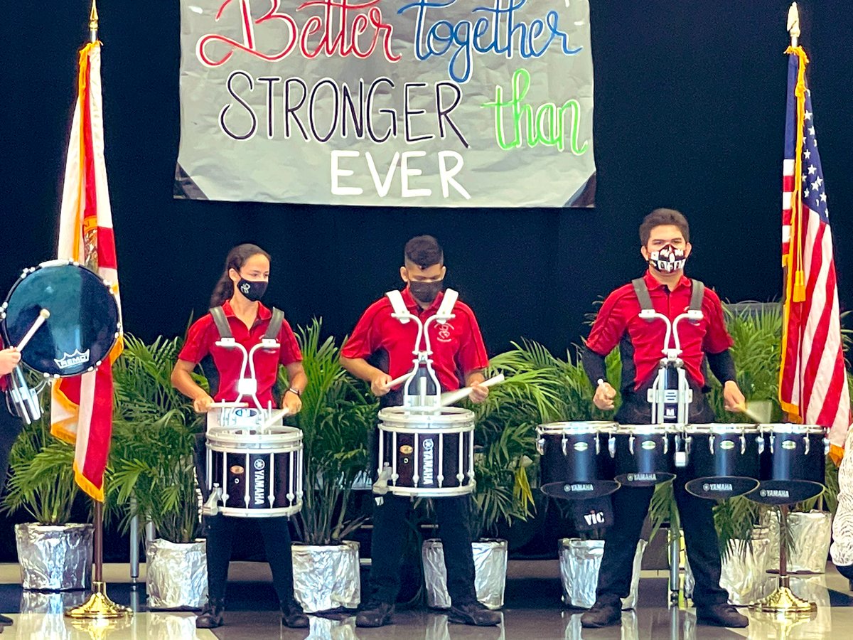 VeraPerkovic_'s tweet photo. Leadership week 2021 #TeamCooper #StrongerTogether #TeamworkMakesTheDreamwork #HighSchoolSquad https://t.co/dWEHnP2neG