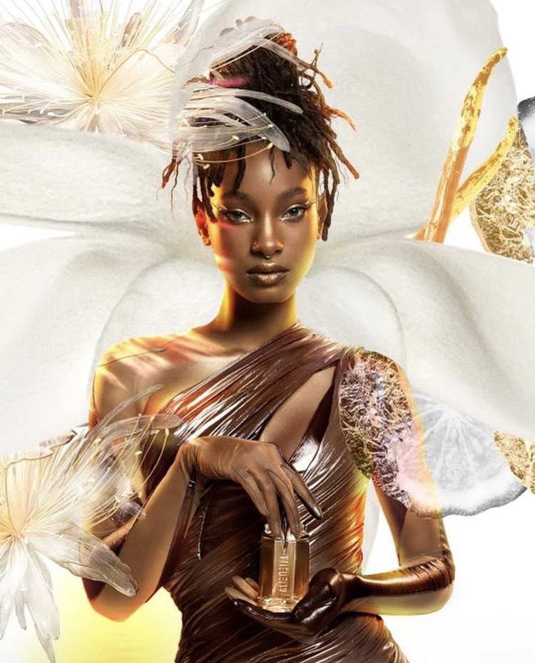 FUCCl's tweet photo. Willow Smith for Mugler’s Alien Goddess Fragrance. https://t.co/1nQllmf6m7
