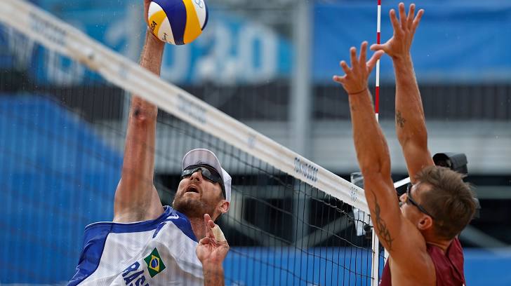 PlavinsTocs's tweet image. Vēl viena uzvara un esam pusfinālā. Paldies visiem tiem, kuri pamodās, lai atbalstītu! Paldies arī tiem, kuri gulēja! Mēs jutām jūsu atbalstu! 🇱🇻