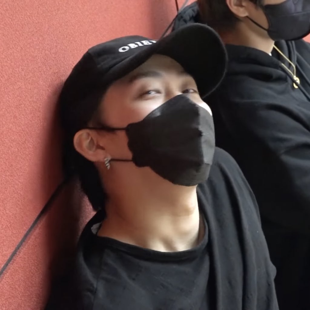 Elenajsjsj1's tweet photo. "Volaré como si no tuviera que preocuparme por el mañana".
Así que Seo Changbin, Stay te amara tanto que te sorprenderás.

#Straykidsdiamond #StraykindsRadiant #Straykidssunny #Changbin #ChangbinBestBoy #ChangbinRapper #ChangbinCute https://t.co/GzYbo25dtH