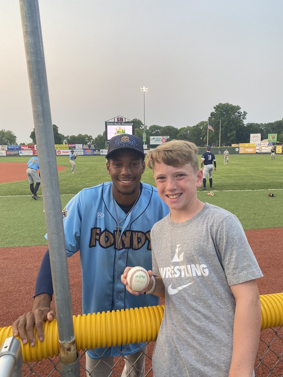 What a night at the @LoggersBaseball MLB Dreams Showcase! These boys enjoyed every inning.