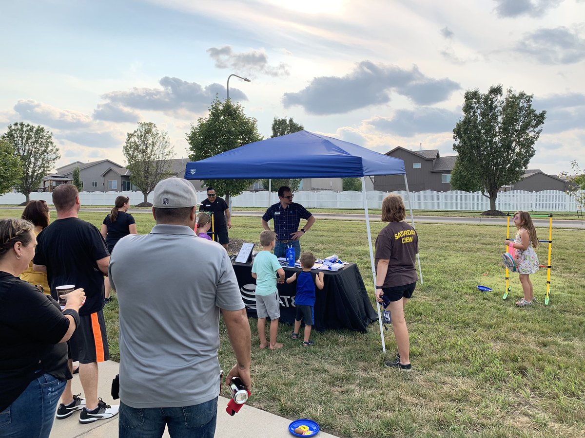 National Night Out!!! Had a great time out there! <a href="/Tara_Carlson_/">Tara Carlson</a> <a href="/BOLDNP/">BOLD Northern Plains</a> #lifeatatt #NNO2021 #NationalNightOut