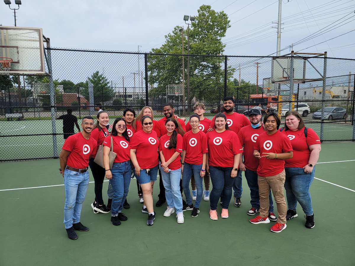 Best time at #nationalnightout2021 thank you to all the volunteers from #R400 #D455!!! #hicksvilleonbroadway #t1885 @JennyTGT <a href="/NanaabaPan/">Nanaaba Panford</a> <a href="/flondono09/">Fernando londono</a> <a href="/KellyMcGarrity/">Kelly McGarrity</a> @NicoleTonnessen <a href="/SandyTGT/">Sandy Hayes</a> <a href="/AmezquitaRay/">Ray Amezquita</a> <a href="/MattfromT/">MattfromTarget</a> <a href="/TinaFromTarget/">Tina Lloyd</a>