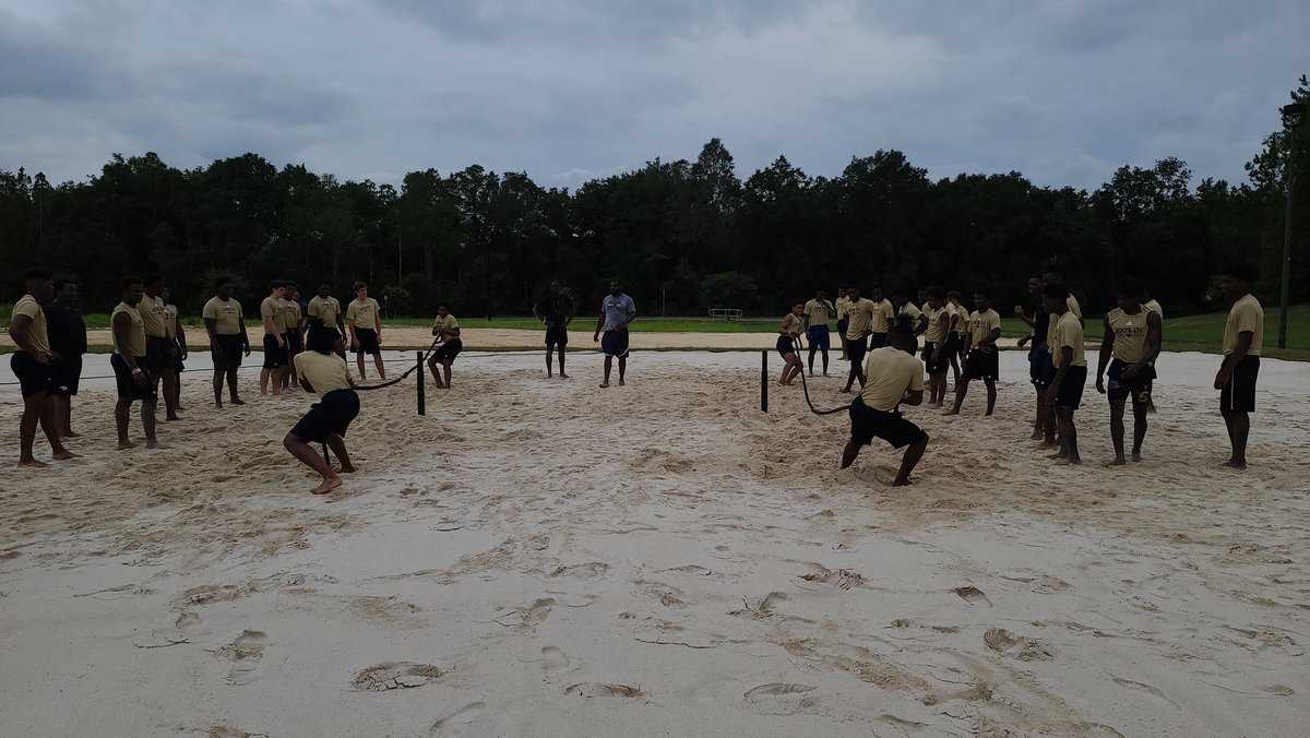 jd_acoff514's tweet photo. Its the Competition for me. St. John Paul II Catholic 2021 Varsity Football Team #Pantherfootball #jpii #coachesmindset https://t.co/GahpfCimkz