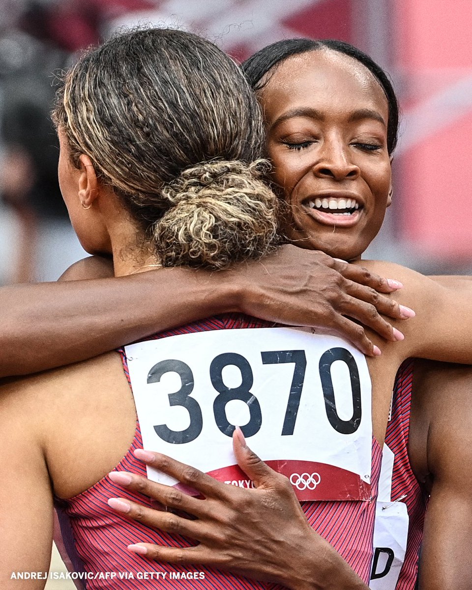SportsCenter's tweet photo. Sydney McLaughlin and Dalilah Muhammad embrace each other after taking gold and silver in the women's 400m hurdles ❤️ https://t.co/REfI1yppVg