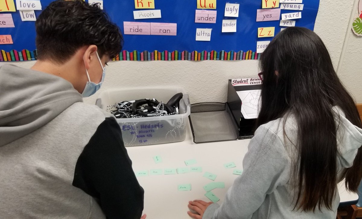 MrAlvarezTeachr's tweet photo. Our amazing #ELs #ESL #MulticulturalStudents #MLs organized words and punctuation to figure the hidden quote, as part of our 2021 #firstdayofschool #DvilleDayOne @DuncanvilleISD @DvilleBESL @Reed_Middle 💪🏼😎🎉👏🏅 https://t.co/5s95aXph5P