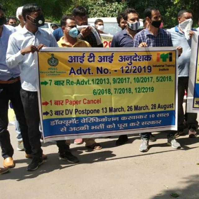 #आईटीआई_इंस्ट्रक्टर_भर्ती_adv_12_2019_पूरी_करो Bjp govt is the only hope for haryana youth who are waiting since last 10yrs for the completion of iti instructor recruitment adv. no. 12/2019
<a href="/mlkhattar/">Manohar Lal</a>
 <a href="/bhupeshwardayal/">Bhupeshwardayal (मोदी ka परिवार)</a>
 @abhimanyu7779
 <a href="/cmohry/">CMO Haryana</a>
@BhopalSinghHssc