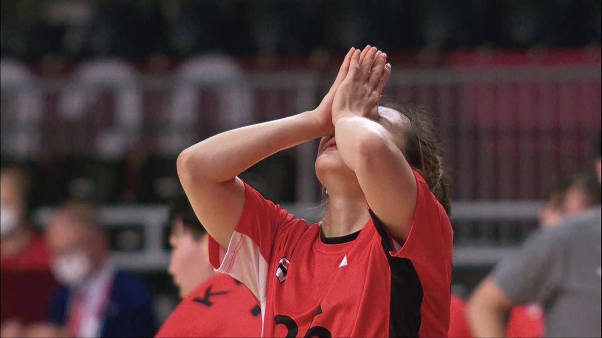 #RT 핸드볼 4강 기원, 여배 4강 진출 및 메달 기원 알티 이벤 한 번 더 할게요!! 추첨은 준결승 끝난 후 하겠습니다. 우승 #가보자고