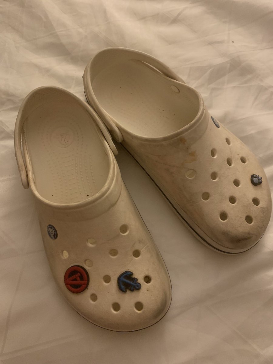 danapjones_'s tweet photo. Not sure how on 🔥🔥🔥🔥but these Crocs have been rolling with me for about 6 years ##Crocs https://t.co/zvrbQMbwLB