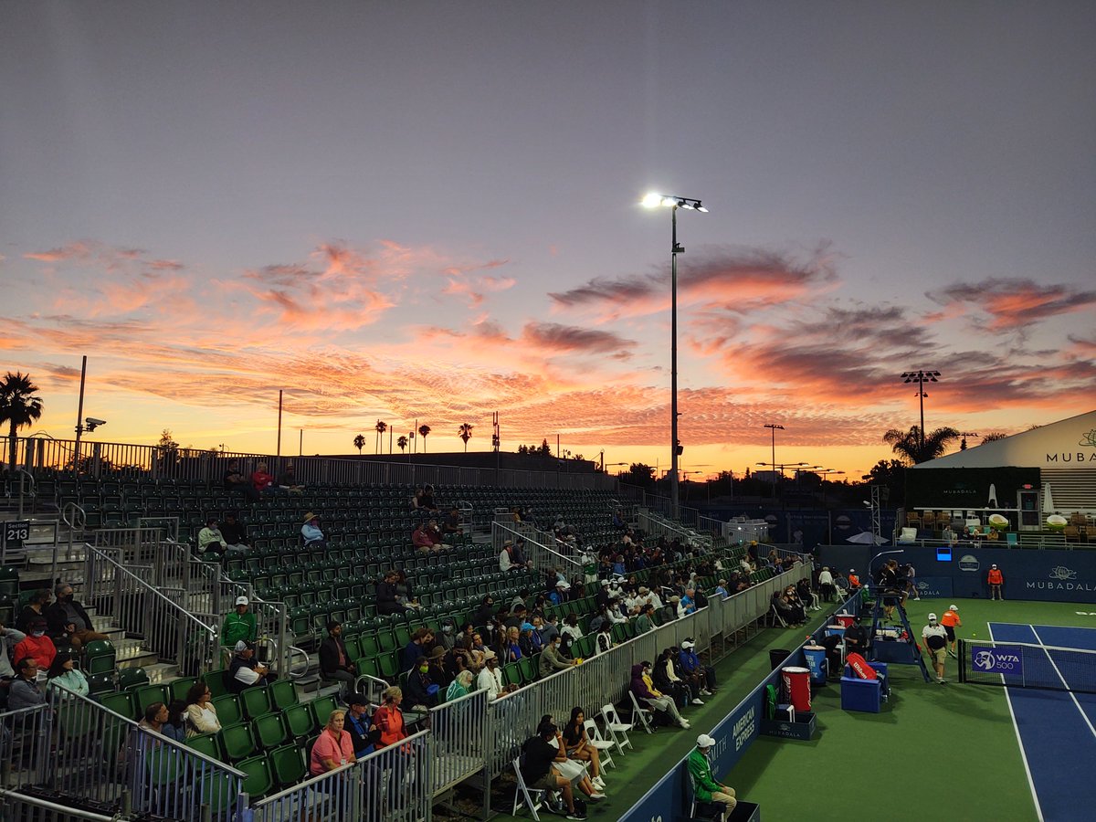 jess4wondering's tweet photo. Summer vibes are the best vibes. Keep swingin' @MubadalaSVC https://t.co/qhgdUmOpGX