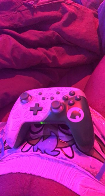 Diapers make good controller tables😵&zwj;💫😵&zwj;💫🥺😂 https://t.co/GzG7xn4msr<a href="/tag/newprofilepic"class="tags"><span>#newprofilepic</span></a>