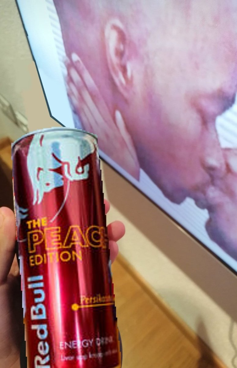 RedBullUGANDA's tweet photo. Habt ihr schonmal die Red Bull Peach Edition getrunken?🍑🧐

Können wir nur empfehlen! https://t.co/djLwAFjmjE
