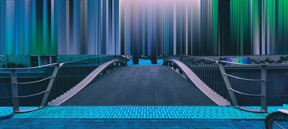 peeanopijloo's tweet photo. 'Escalate' #digitalart #abstractart #ストリートフォトグラフィー #cyberpunk #nftphotography #NFTartist #nfts #nftart #nftcommunity #nftcollector #photographer #architecture #photography #newmediaart #pixelsort #scifi #nftArt #glitchlab #instapeace #samsunggalaxys20fe #instacity 👽 https://t.co/4YOK4D6hlu