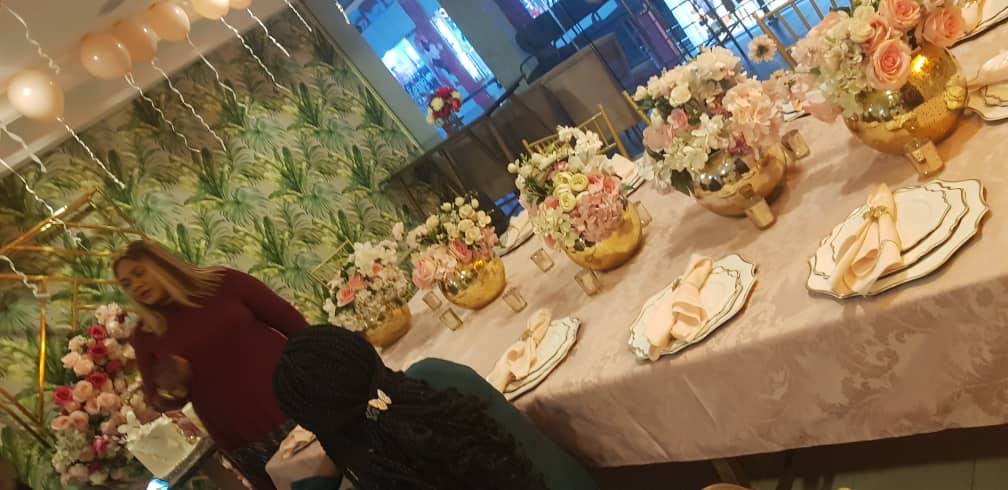 Fafasabj's tweet photo. Birthday Drip!!!!!!!😍😍😍
.
With this Décor, I want to celebrate my birthday again ooo🤣🤣🤣

What is stopping you from Celebrating your birthday????
.
Come to fafas and let's plan your birthday parties.
.
#Fafas #fafasevent #abujarestuarant #abujaevents #event #birthdayparties https://t.co/MvQdHAEDj8