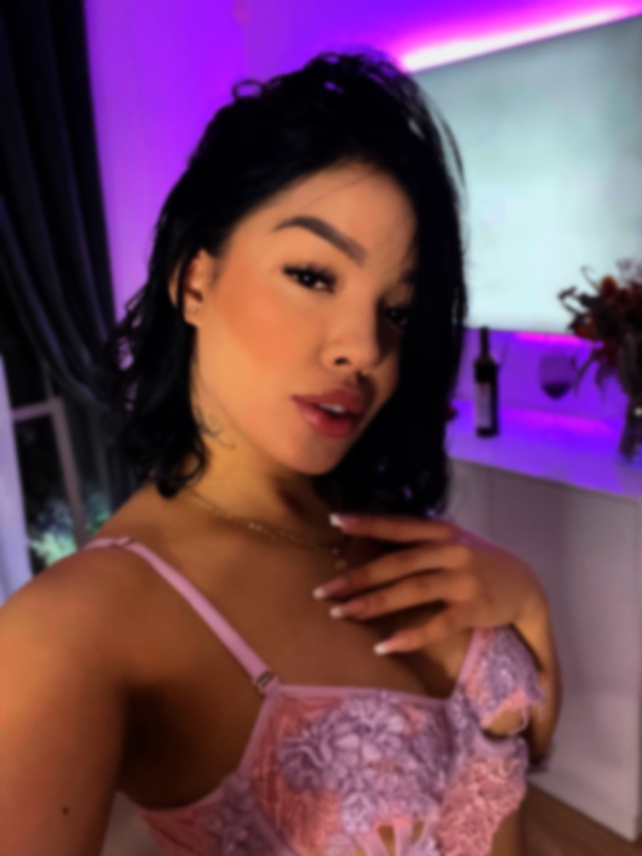 Lauri77263187's tweet photo. Hi my dearest friends, I took some new kinky shots with my favorite fruit 👅🍌💦 You're gonna love these! https://t.co/ObDF2EdmdU
 #onlyfans_adult https://t.co/RovoPyNsQE