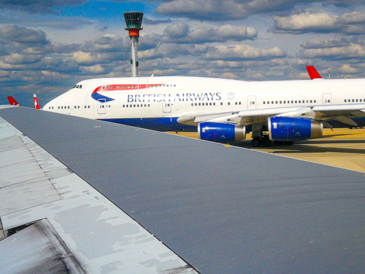 Ianpb1987's tweet photo. It's.a #WingWednesday @British_Airways Feature Shot this week heading for Departure Passing the Tower at @HeathrowAirport and one of their many Queens back in September 2018 onboard my @Boeing 767-300 G-BNWX Flight to #Athens. Long Live the Queen of the Skies. ✈️ #Avgeek #BA747 https://t.co/KFvF5yVDvC