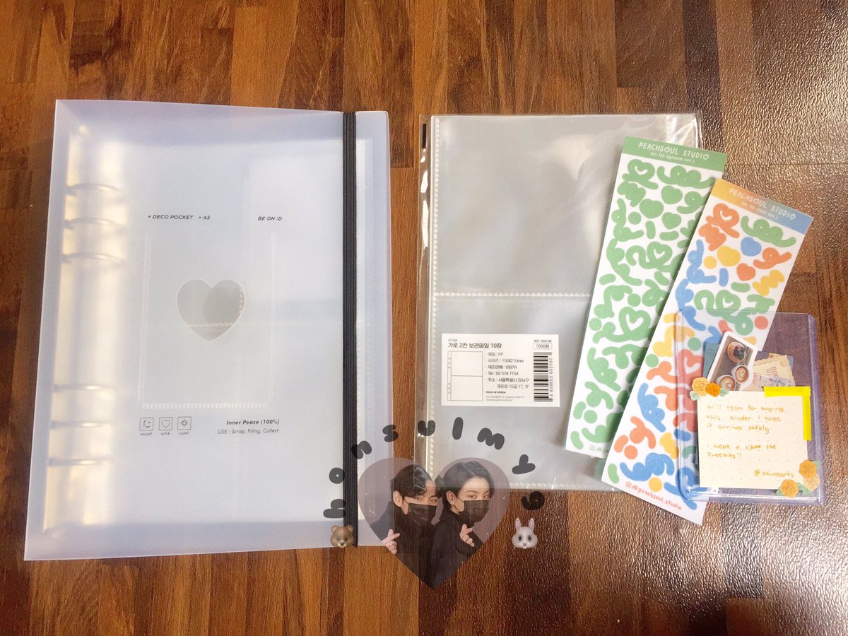 honsulmyg's tweet photo. Hiii the binder arrived safely and omg??? the inclusions I did not expect talaga na it came with sleeves din yung binder and then the 2 pockets set for free pa and the freebies??? literally one of my fave purchases EVER!! also seller is v kind tysm @chncarts #chnfeedbacks 😭😭 https://t.co/MgP3NThDoy