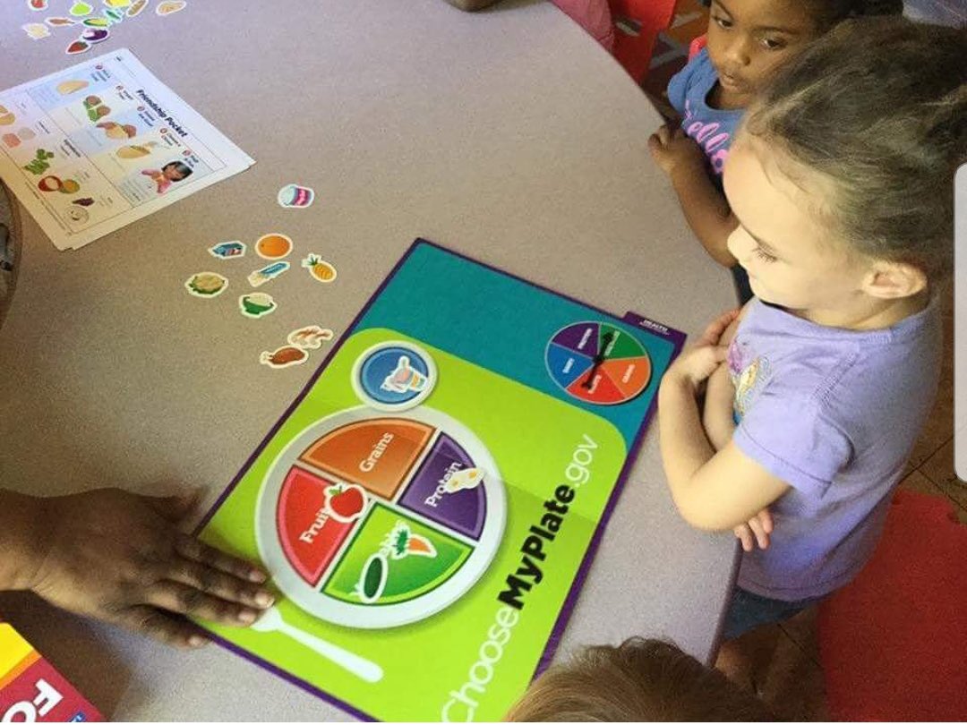 RSBDaycare's tweet photo. Toddler Tuesday &amp; Nutrition!! 🍇🍉🥕🥬We teach our babies the importance of healthy eating and living. #RSBD #tt #daycarelunch #healthyfood food #healthylifestyle #daycarecenter #healthyfamilies https://t.co/QeIOY2yMqF